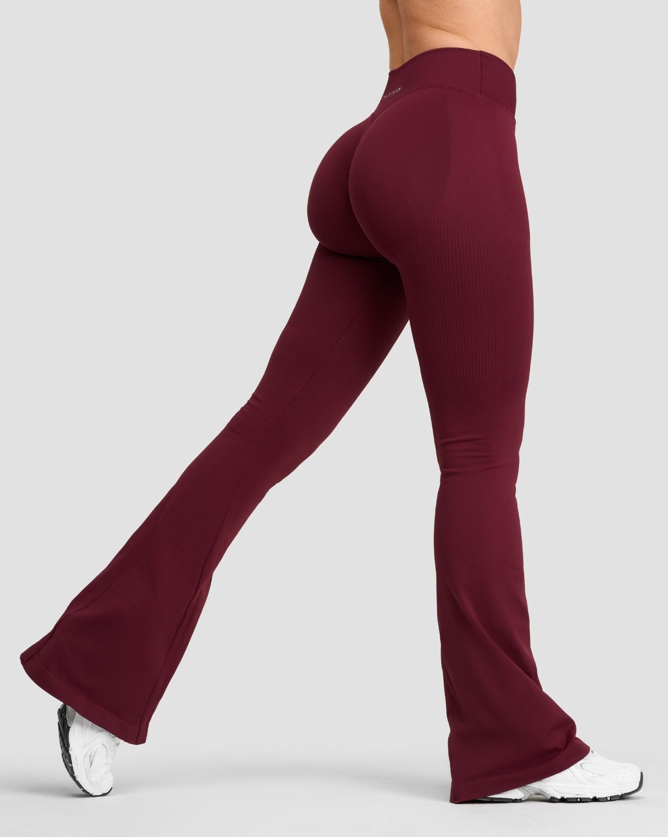 Ascend™ Sculpting Mid V-Waist Scrunch Flare | Merlot
