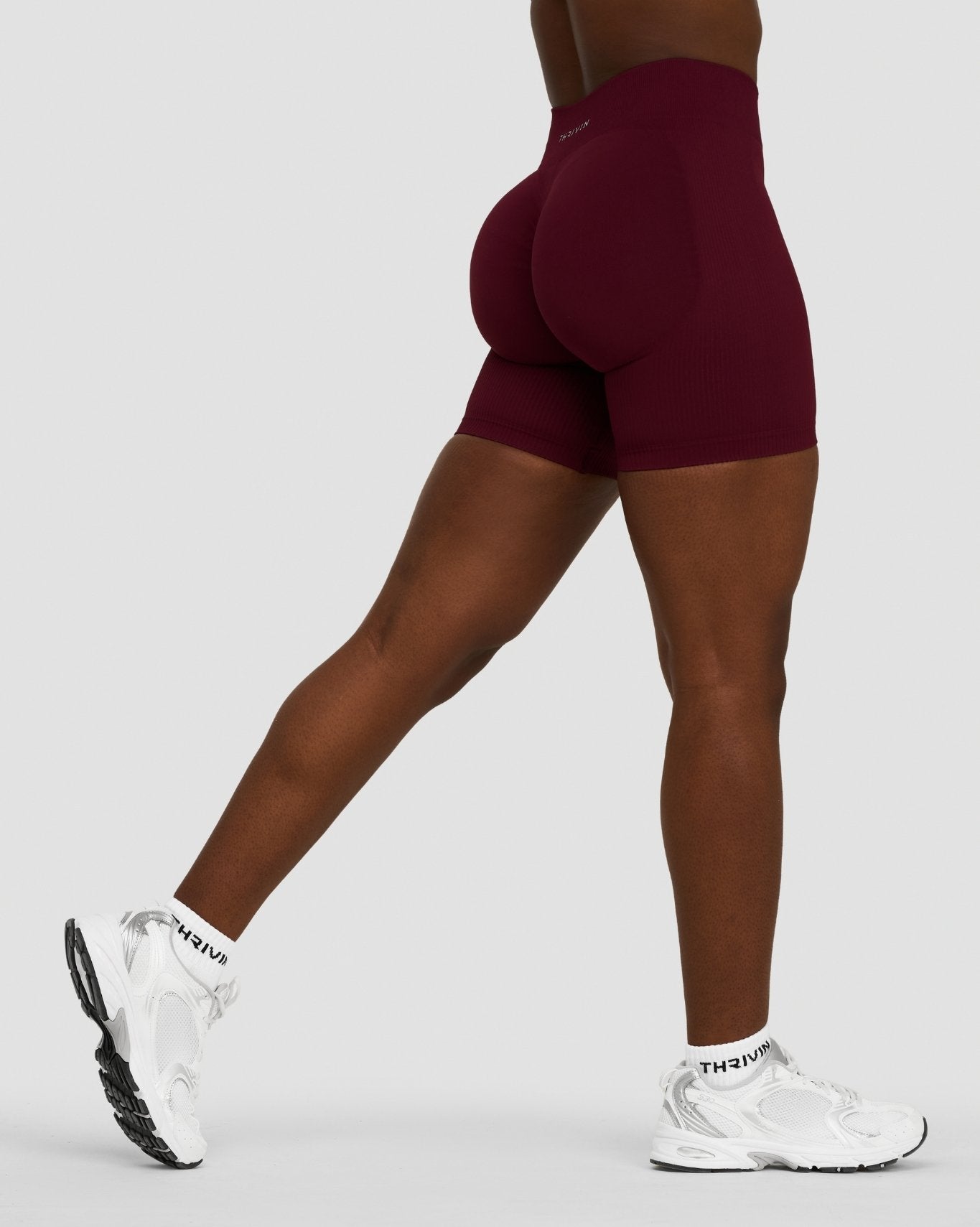 Ascend™ Sculpting Mid Waist Scrunch Shorts | Merlot