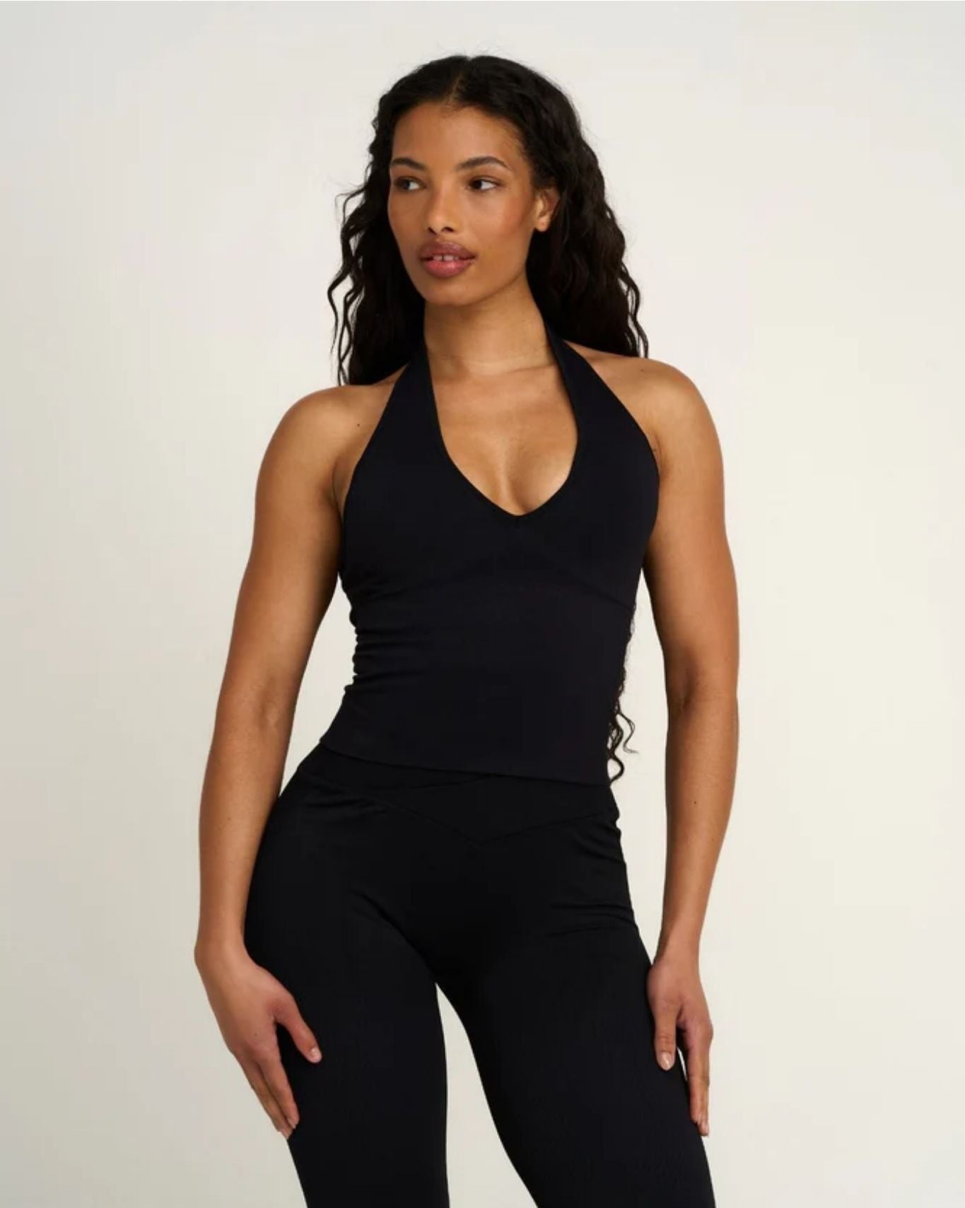 Ascend™ Sculpting Seamless Halterneck Top | Night Black